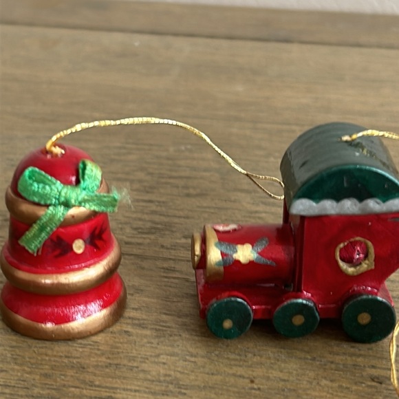 Vintage Handmade Wooden Christmas Mini Ornaments. - Picture 6 of 10